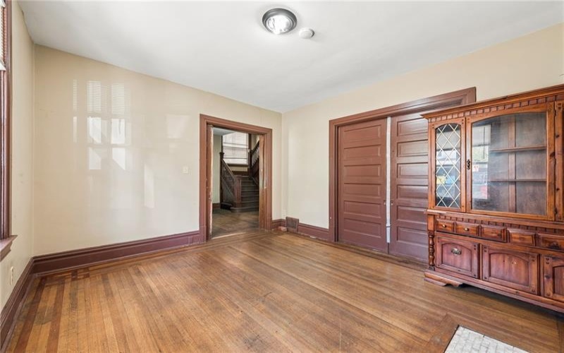 318 WASHINGTON AVE, CHARLEROI, 15022, 11 Bedrooms Bedrooms, 12 Rooms Rooms,2.2 BathroomsBathrooms,Residential,For Sale,WASHINGTON AVE,1751752