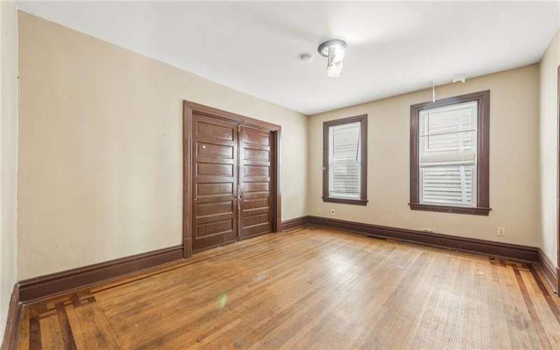 318 WASHINGTON AVE, CHARLEROI, 15022, 11 Bedrooms Bedrooms, 12 Rooms Rooms,2.2 BathroomsBathrooms,Residential,For Sale,WASHINGTON AVE,1751752