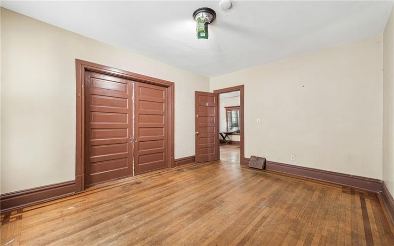 318 WASHINGTON AVE, CHARLEROI, 15022, 11 Bedrooms Bedrooms, 12 Rooms Rooms,2.2 BathroomsBathrooms,Residential,For Sale,WASHINGTON AVE,1751752