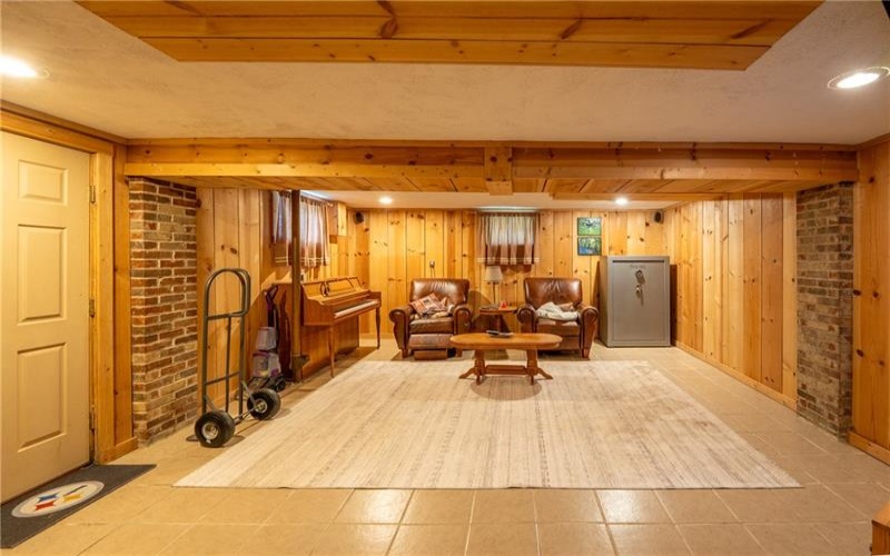 806 Lehmer St, Latrobe, 15650, 3 Bedrooms Bedrooms, 8 Rooms Rooms,3 BathroomsBathrooms,Residential,For Sale,Lehmer St,1752858