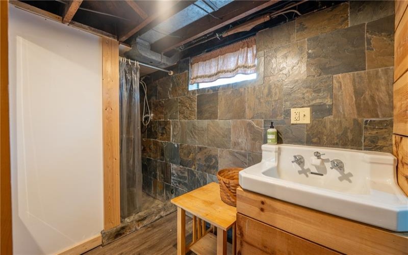 806 Lehmer St, Latrobe, 15650, 3 Bedrooms Bedrooms, 8 Rooms Rooms,3 BathroomsBathrooms,Residential,For Sale,Lehmer St,1752858