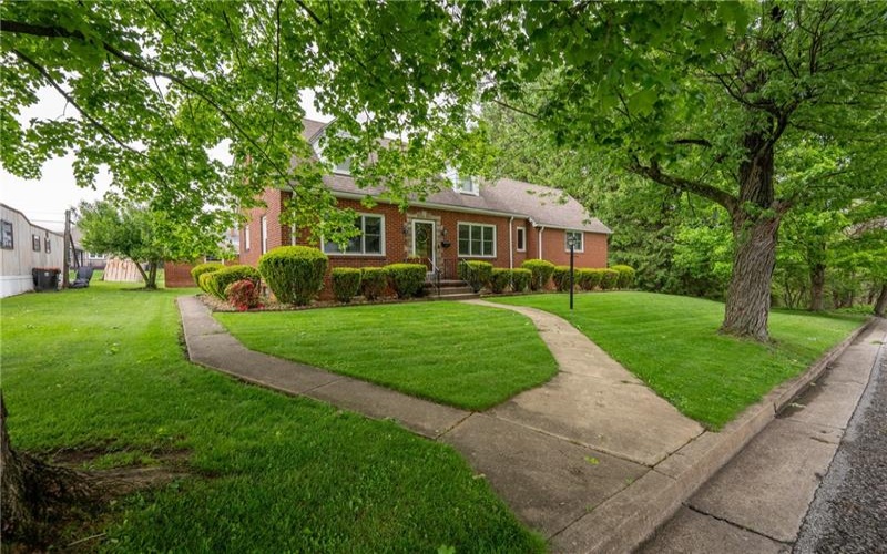 806 Lehmer St, Latrobe, 15650, 3 Bedrooms Bedrooms, 8 Rooms Rooms,3 BathroomsBathrooms,Residential,For Sale,Lehmer St,1752858