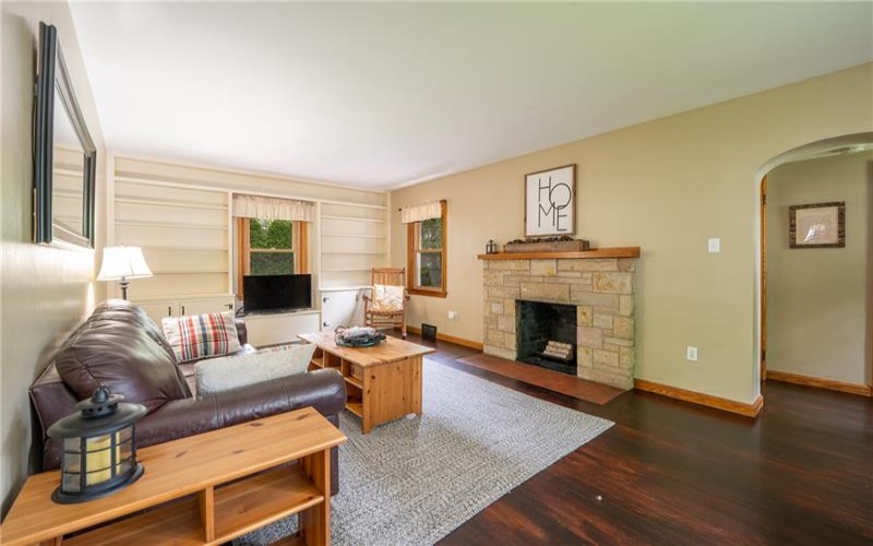 806 Lehmer St, Latrobe, 15650, 3 Bedrooms Bedrooms, 8 Rooms Rooms,3 BathroomsBathrooms,Residential,For Sale,Lehmer St,1752858