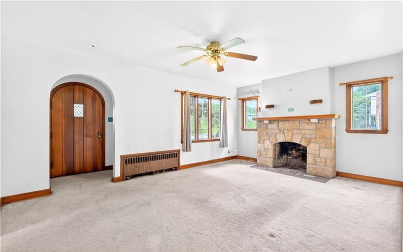 900 WASHINGTON ROAD, Washington, 15301, 3 Bedrooms Bedrooms, 10 Rooms Rooms,1.1 BathroomsBathrooms,Residential,For Sale,WASHINGTON ROAD,1755822