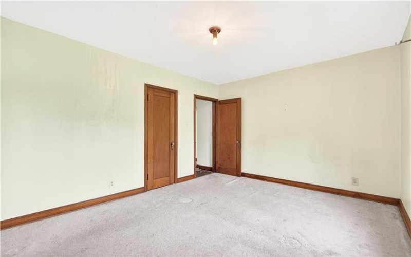 900 WASHINGTON ROAD, Washington, 15301, 3 Bedrooms Bedrooms, 10 Rooms Rooms,1.1 BathroomsBathrooms,Residential,For Sale,WASHINGTON ROAD,1755822