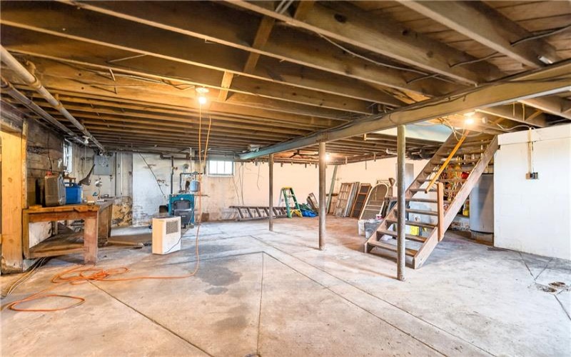 900 WASHINGTON ROAD, Washington, 15301, 3 Bedrooms Bedrooms, 10 Rooms Rooms,1.1 BathroomsBathrooms,Residential,For Sale,WASHINGTON ROAD,1755822