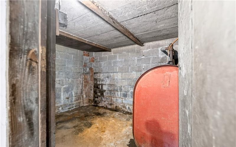 900 WASHINGTON ROAD, Washington, 15301, 3 Bedrooms Bedrooms, 10 Rooms Rooms,1.1 BathroomsBathrooms,Residential,For Sale,WASHINGTON ROAD,1755822