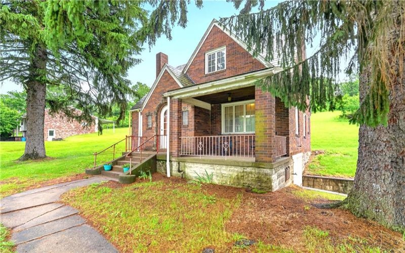 900 WASHINGTON ROAD, Washington, 15301, 3 Bedrooms Bedrooms, 10 Rooms Rooms,1.1 BathroomsBathrooms,Residential,For Sale,WASHINGTON ROAD,1755822