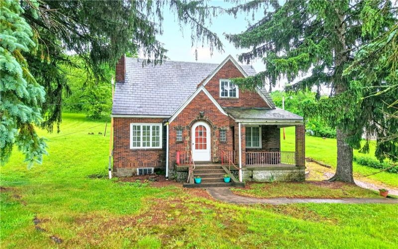 900 WASHINGTON ROAD, Washington, 15301, 3 Bedrooms Bedrooms, 10 Rooms Rooms,1.1 BathroomsBathrooms,Residential,For Sale,WASHINGTON ROAD,1755822