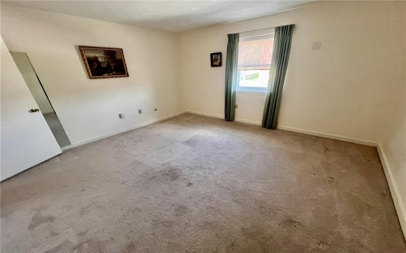 230 Berkeley St, Uniontown, 15401, 2 Bedrooms Bedrooms, 5 Rooms Rooms,1 BathroomBathrooms,Residential,For Sale,Berkeley St,1757140