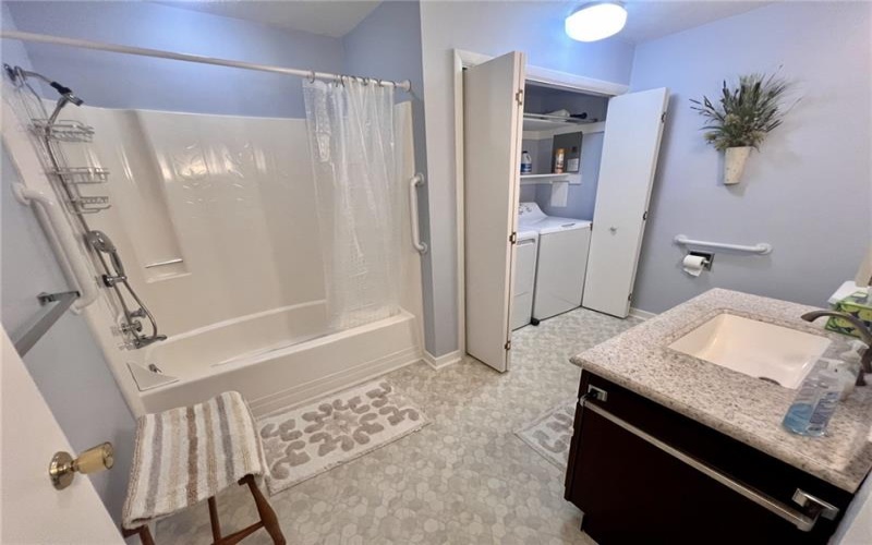 230 Berkeley St, Uniontown, 15401, 2 Bedrooms Bedrooms, 5 Rooms Rooms,1 BathroomBathrooms,Residential,For Sale,Berkeley St,1757140