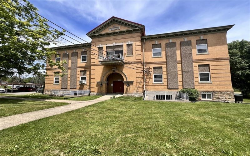230 Berkeley St, Uniontown, 15401, 2 Bedrooms Bedrooms, 5 Rooms Rooms,1 BathroomBathrooms,Residential,For Sale,Berkeley St,1757140