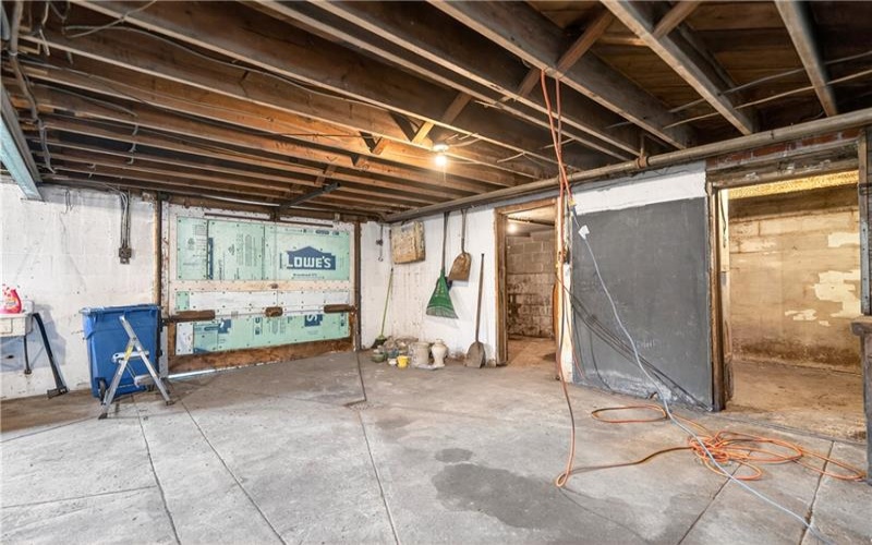 900 WASHINGTON ROAD, Washington, 15301, ,Commercial-industrial-business,For Sale,WASHINGTON ROAD,1757309