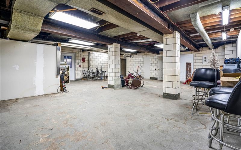 127 Main St, Washington, 15301, ,Commercial-industrial-business,For Sale,Main St,1757385
