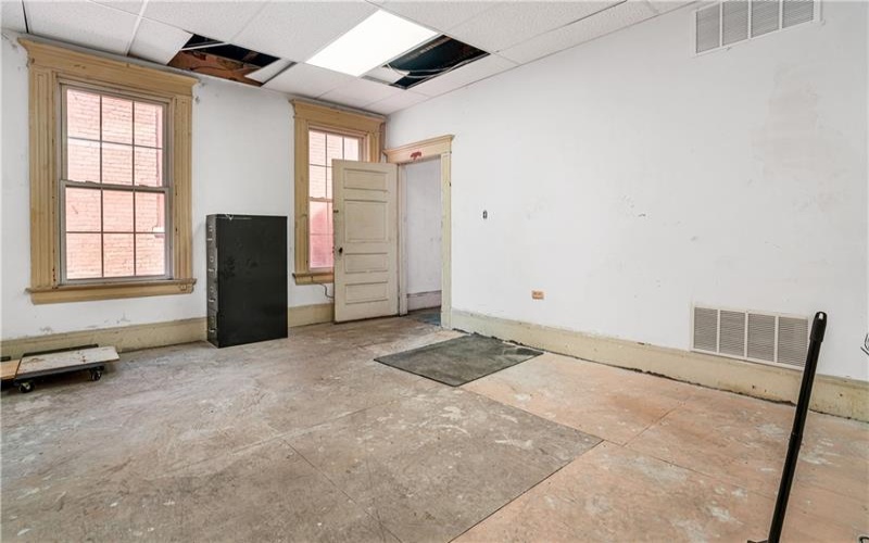 127 Main St, Washington, 15301, ,Commercial-industrial-business,For Sale,Main St,1757385
