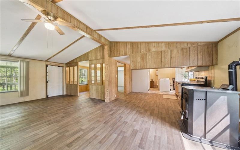 154 Thompson Rd, Torrance, 15627, 3 Bedrooms Bedrooms, ,1 BathroomBathrooms,Residential,For Sale,Thompson Rd,1757515