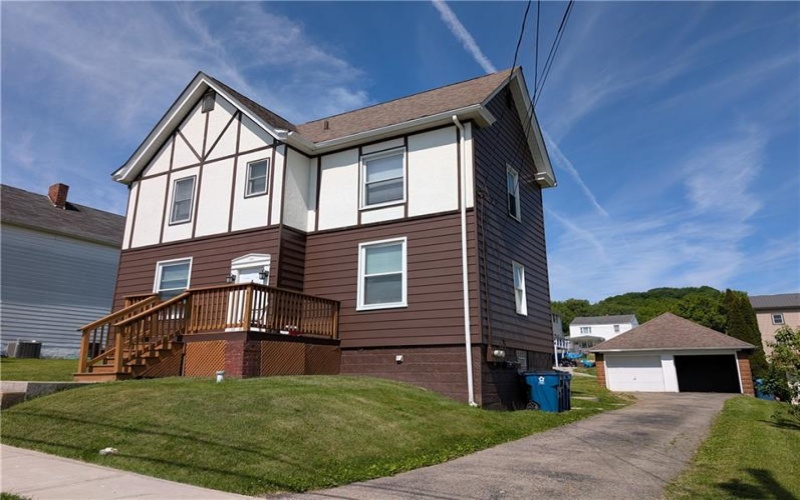 109 5th St, Youngwood, 15697, ,Multi-unit,For Sale,5th St,1757537