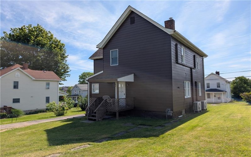 109 5th St, Youngwood, 15697, ,Multi-unit,For Sale,5th St,1757537