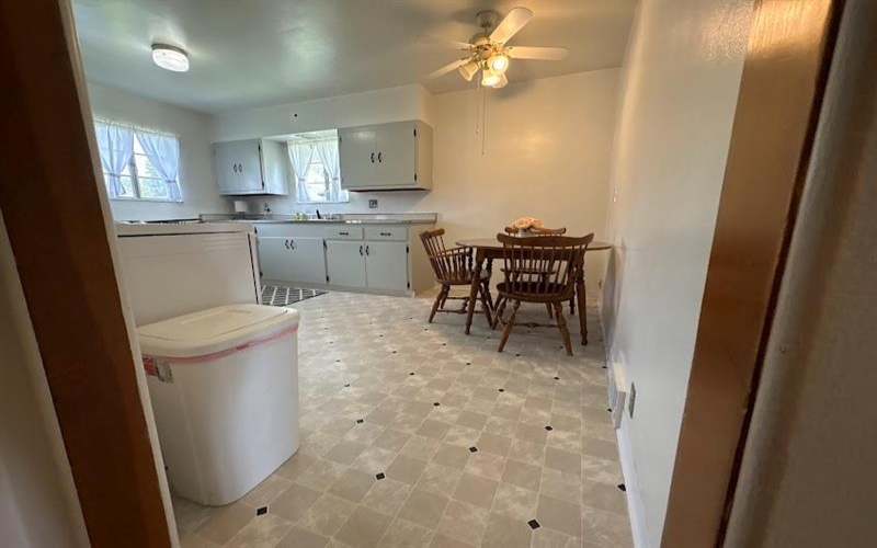 407 Vine St, Connellsville, 15425, 2 Bedrooms Bedrooms, 5 Rooms Rooms,1.1 BathroomsBathrooms,Residential,For Sale,Vine St,1757321
