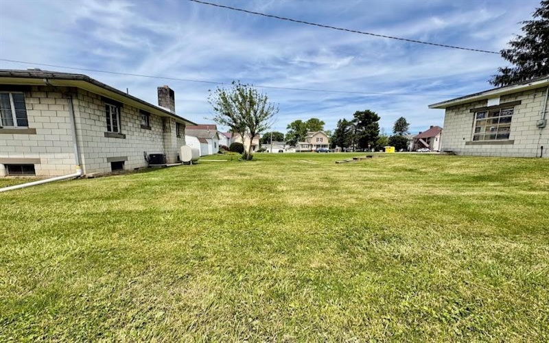 407 Vine St, Connellsville, 15425, 2 Bedrooms Bedrooms, 5 Rooms Rooms,1.1 BathroomsBathrooms,Residential,For Sale,Vine St,1757321