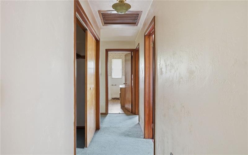 4104 Burnsire Dr, Irwin, 15642, 3 Bedrooms Bedrooms, 7 Rooms Rooms,1 BathroomBathrooms,Residential,For Sale,Burnsire Dr,1757504