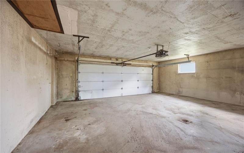 4104 Burnsire Dr, Irwin, 15642, 3 Bedrooms Bedrooms, 7 Rooms Rooms,1 BathroomBathrooms,Residential,For Sale,Burnsire Dr,1757504