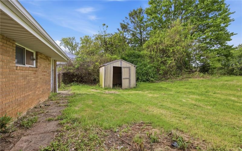 4104 Burnsire Dr, Irwin, 15642, 3 Bedrooms Bedrooms, 7 Rooms Rooms,1 BathroomBathrooms,Residential,For Sale,Burnsire Dr,1757504