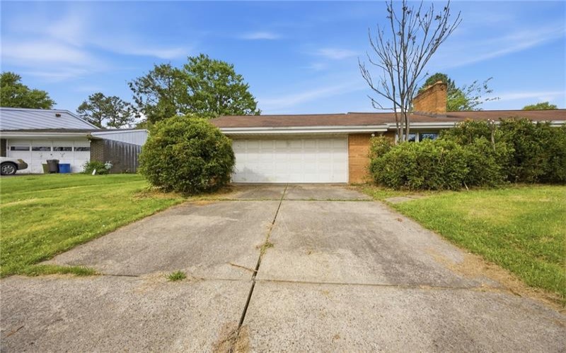 4104 Burnsire Dr, Irwin, 15642, 3 Bedrooms Bedrooms, 7 Rooms Rooms,1 BathroomBathrooms,Residential,For Sale,Burnsire Dr,1757504