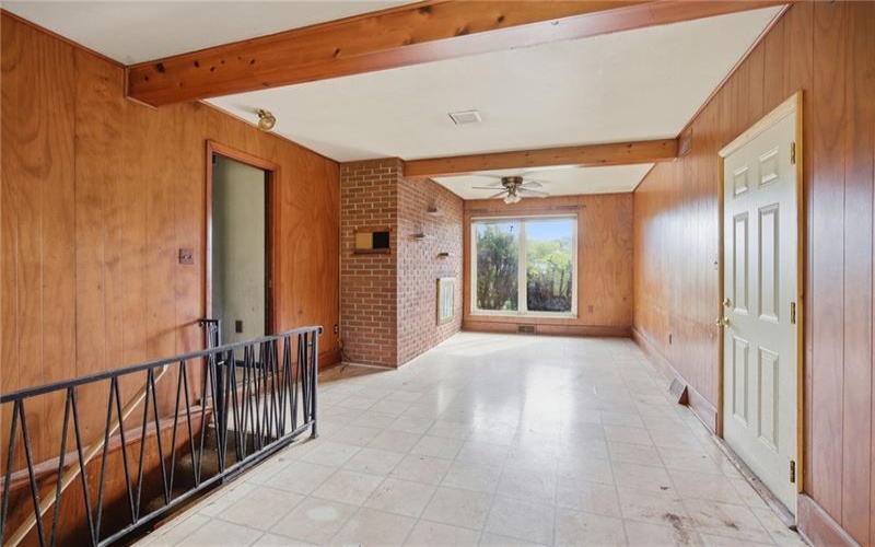 4104 Burnsire Dr, Irwin, 15642, 3 Bedrooms Bedrooms, 7 Rooms Rooms,1 BathroomBathrooms,Residential,For Sale,Burnsire Dr,1757504