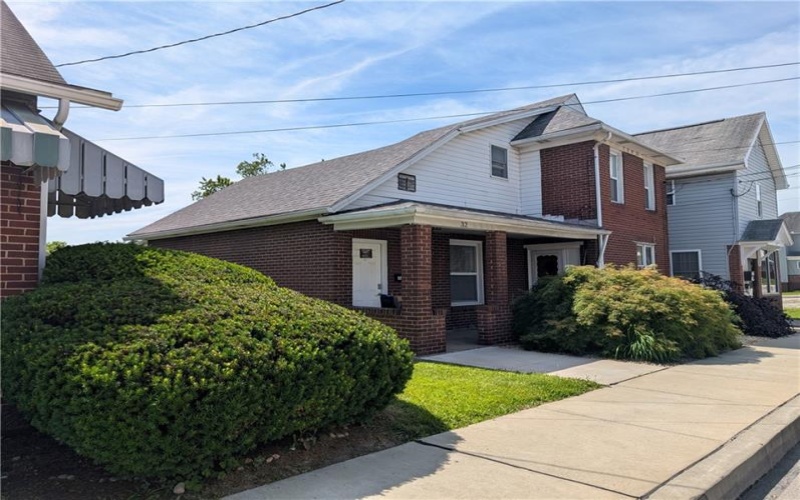 32 3rd St, Youngwood, 15697, ,Multi-unit,For Sale,3rd St,1757554