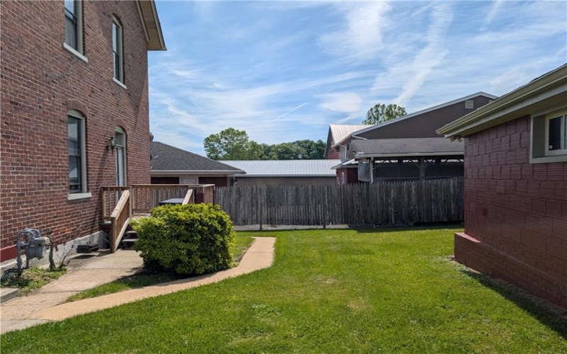 105 Depot St, Youngwood, 15697, ,Multi-unit,For Sale,Depot St,1757566