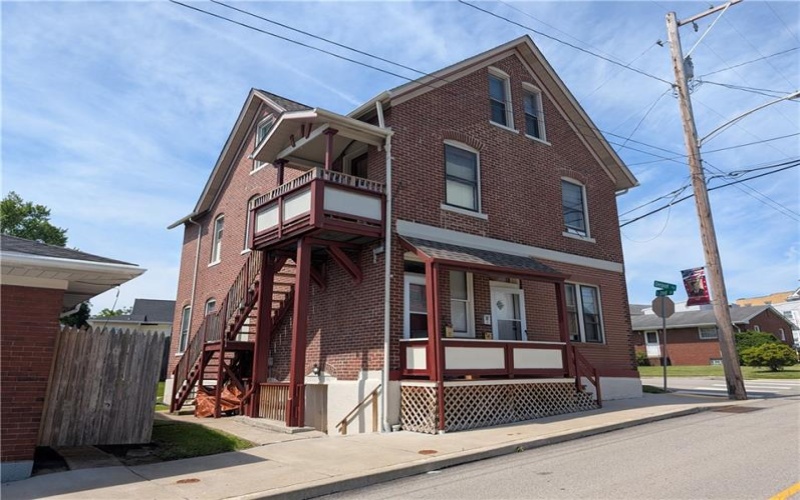 105 Depot St, Youngwood, 15697, ,Multi-unit,For Sale,Depot St,1757566