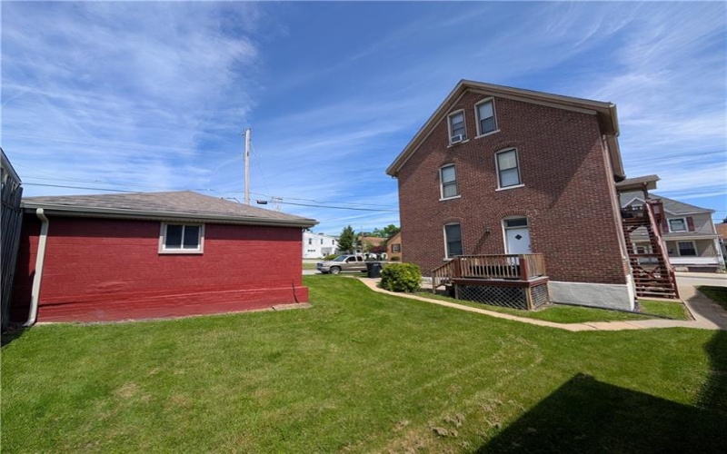 105 Depot St, Youngwood, 15697, ,Multi-unit,For Sale,Depot St,1757566