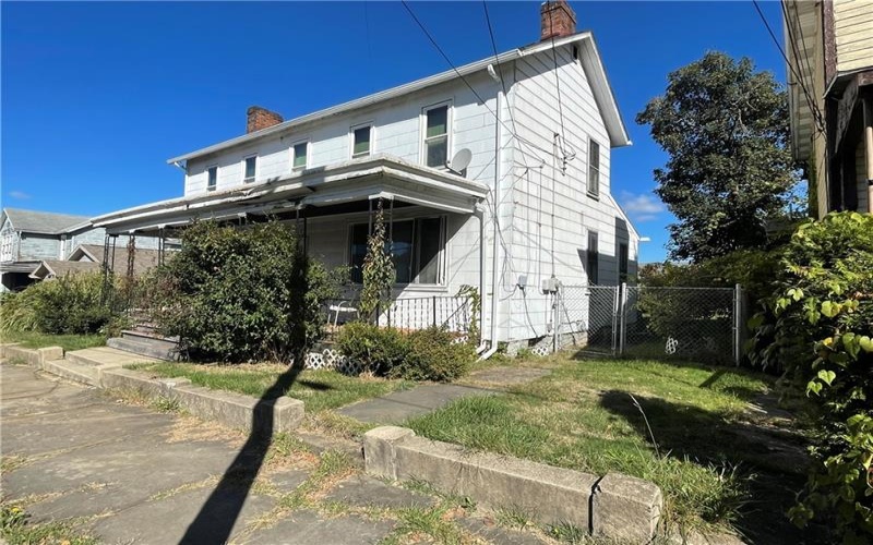49 Walnut St, Uniontown, 15401, 4 Bedrooms Bedrooms, ,2 BathroomsBathrooms,Residential,For Sale,Walnut St,1757571