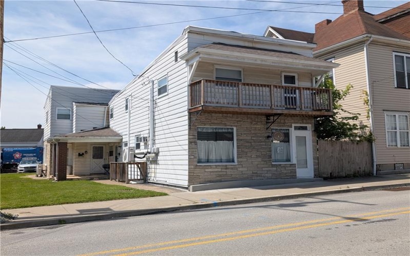 207 Depot St, Youngwood, 15697, ,Multi-unit,For Sale,Depot St,1757575