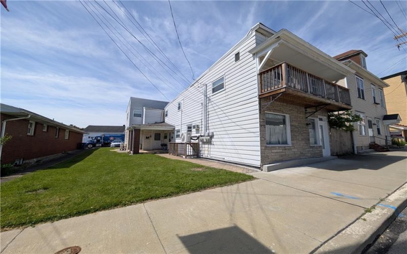 207 Depot St, Youngwood, 15697, ,Multi-unit,For Sale,Depot St,1757575