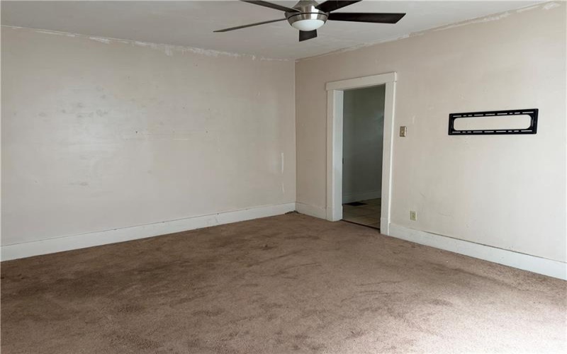 1326 Woodmont Ave, New Kensington, 15068, 3 Bedrooms Bedrooms, ,1 BathroomBathrooms,Residential,For Sale,Woodmont Ave,1757593