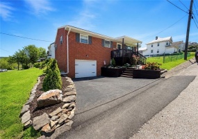 1 Loch Lomond Street, Uniontown, 15401, 3 Bedrooms Bedrooms, 8 Rooms Rooms,1 BathroomBathrooms,Residential,For Sale,Loch Lomond Street,1757614