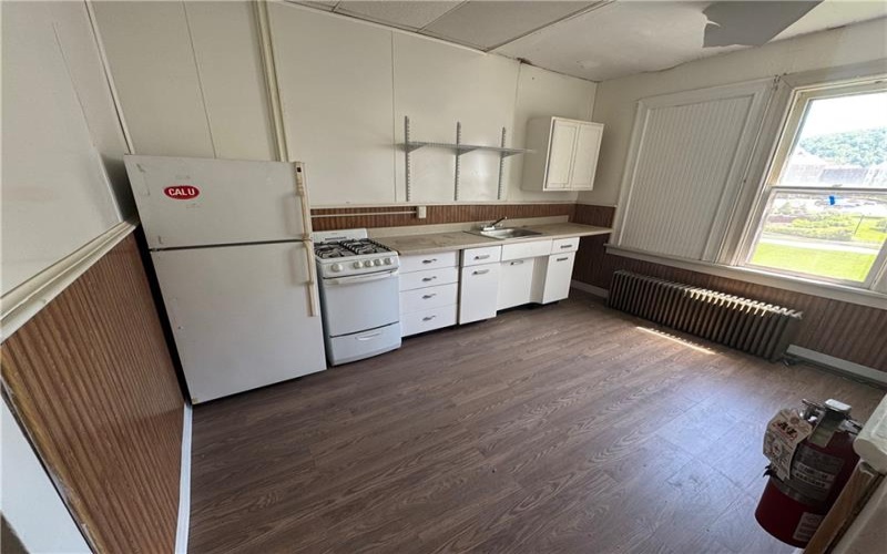 516 3rd St, California, 15419, ,Multi-unit,For Sale,3rd St,1757492
