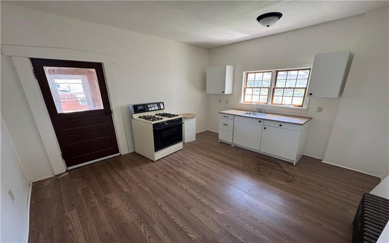 516 3rd St, California, 15419, ,Multi-unit,For Sale,3rd St,1757492