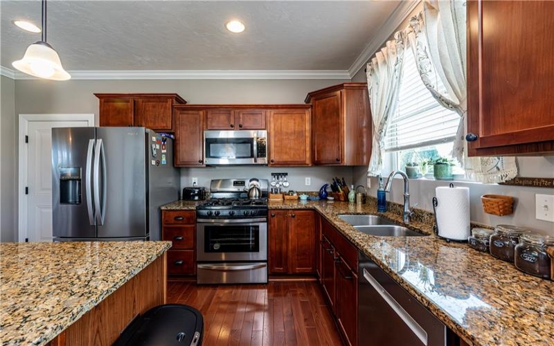 131 SHARON DRIVE, Pleasant Unity, 15676, 4 Bedrooms Bedrooms, 10 Rooms Rooms,3.1 BathroomsBathrooms,Residential,For Sale,SHARON DRIVE,1757538