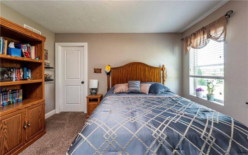 131 SHARON DRIVE, Pleasant Unity, 15676, 4 Bedrooms Bedrooms, 10 Rooms Rooms,3.1 BathroomsBathrooms,Residential,For Sale,SHARON DRIVE,1757538