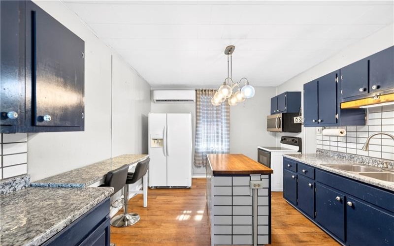 19 Church St, Dunbar, 15431, 3 Bedrooms Bedrooms, ,2 BathroomsBathrooms,Residential,For Sale,Church St,1757633