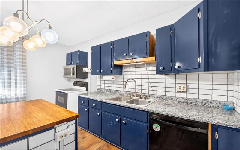 19 Church St, Dunbar, 15431, 3 Bedrooms Bedrooms, ,2 BathroomsBathrooms,Residential,For Sale,Church St,1757633