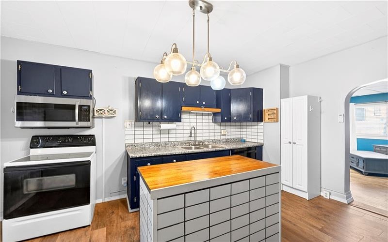 19 Church St, Dunbar, 15431, 3 Bedrooms Bedrooms, ,2 BathroomsBathrooms,Residential,For Sale,Church St,1757633