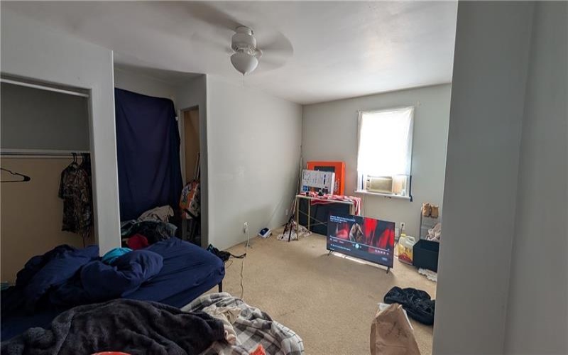 1241 Pittsburgh Road, Uniontown, 15401, 5 Bedrooms Bedrooms, ,3 BathroomsBathrooms,Residential,For Sale,Pittsburgh Road,1757702