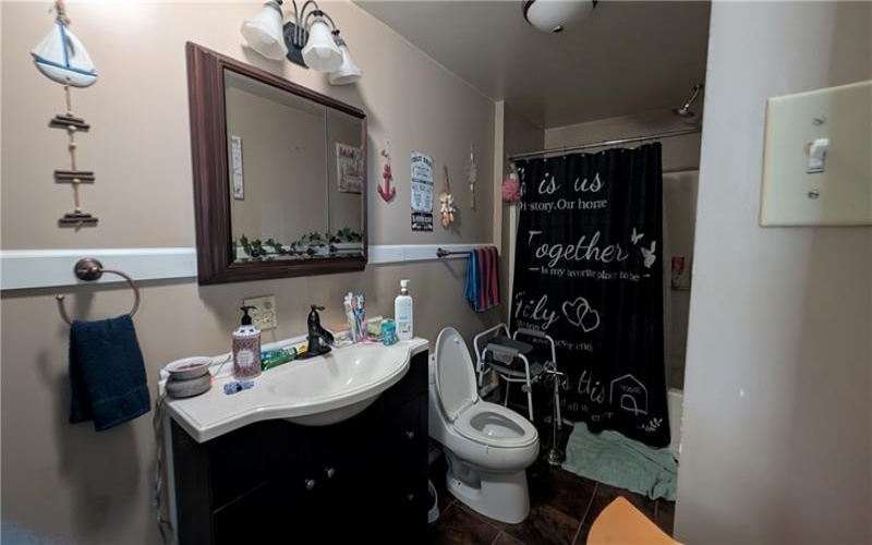 1241 Pittsburgh Road, Uniontown, 15401, 5 Bedrooms Bedrooms, ,3 BathroomsBathrooms,Residential,For Sale,Pittsburgh Road,1757702