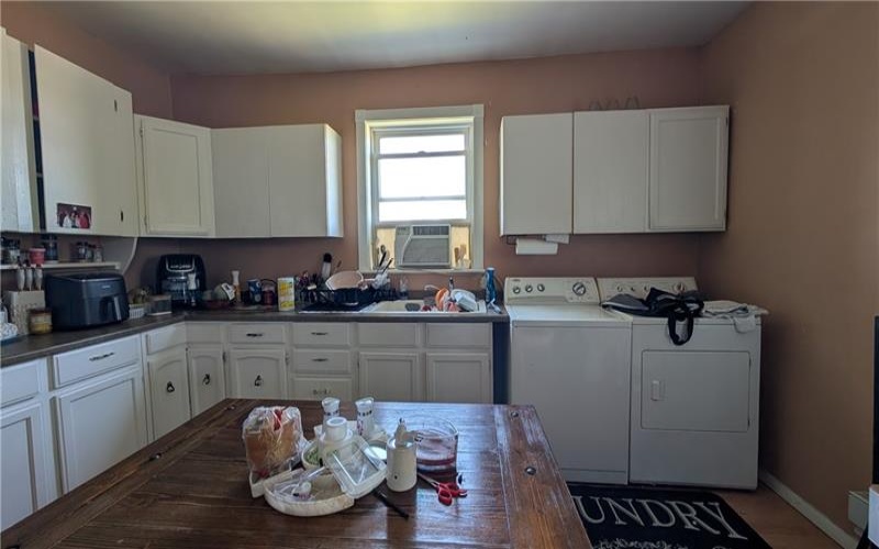1241 Pittsburgh Road, Uniontown, 15401, 5 Bedrooms Bedrooms, ,3 BathroomsBathrooms,Residential,For Sale,Pittsburgh Road,1757702