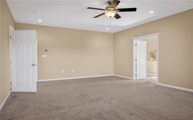 229 Country Barn Rd, Houston, 15342, 3 Bedrooms Bedrooms, 11 Rooms Rooms,2.2 BathroomsBathrooms,Residential,For Sale,Country Barn Rd,1757524