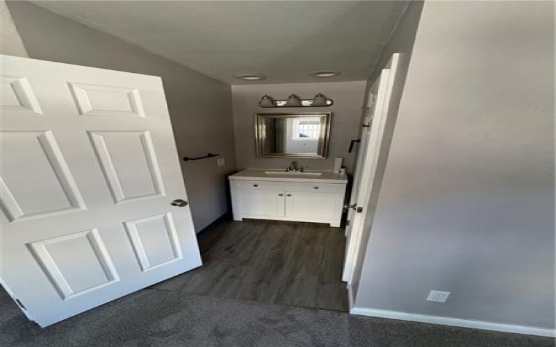 303 Pennsylvania Ave, Greensburg, 15601, 1 Bedroom Bedrooms, ,1.1 BathroomsBathrooms,Lease,For Rent,Pennsylvania Ave,1757777